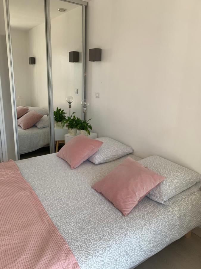 CASABINA Appartement entre Disney et paris Chelles  Chambre photo